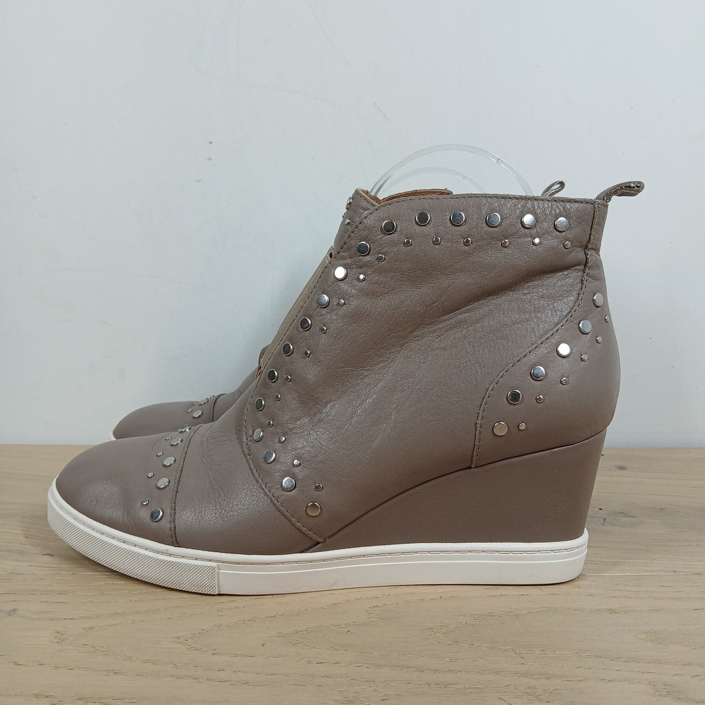 Paolo Boots Womens 10 Wedge Tan Leather Studded Urban Chic Wedge Heel Casual